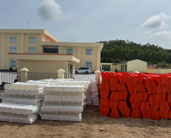 Dải phân cách giao thông HDPE