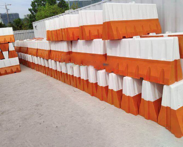 Dải phân cách giao thông HDPE